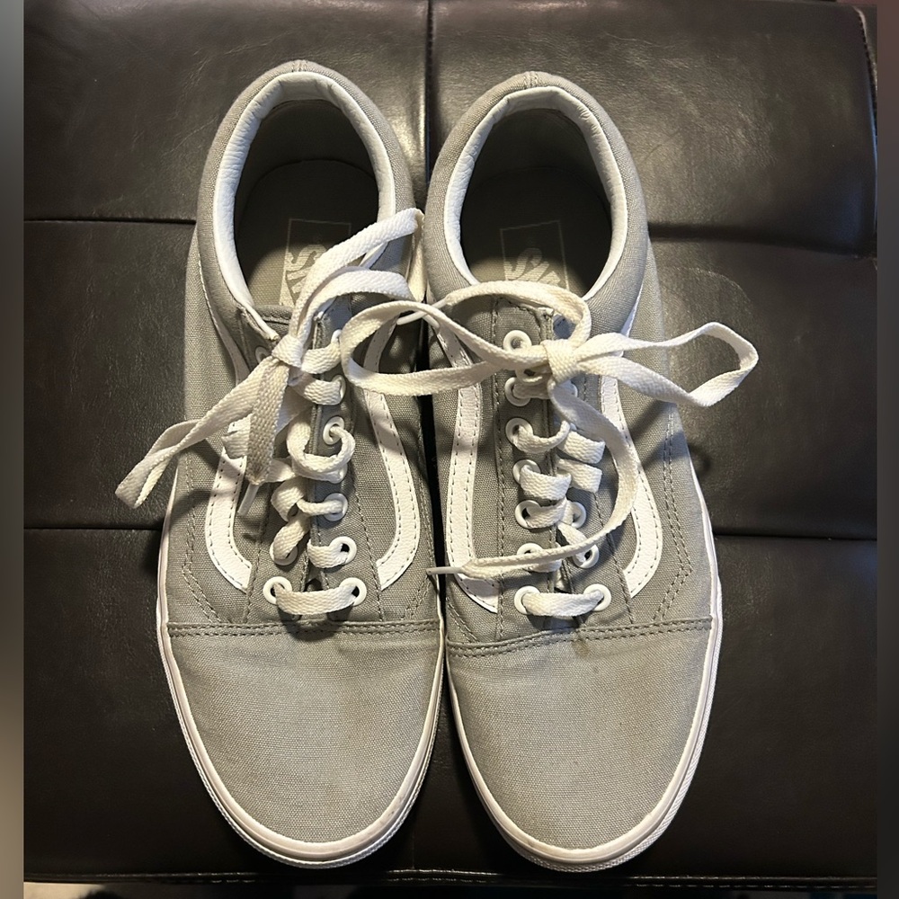 Women’s 10/Men’s 8.5 gray vans
